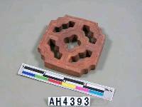 藏品(花磚﹝梅花窗托﹞)的圖片